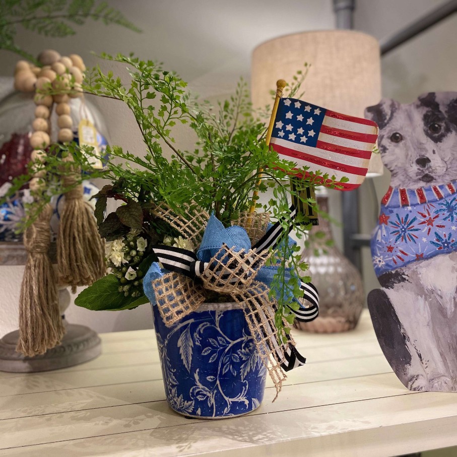 The Round Top Collection Pot Stakes | American Flag Mini Stake