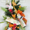 Miss Cayce's Door Decor | Carrot Crossing Teardrop