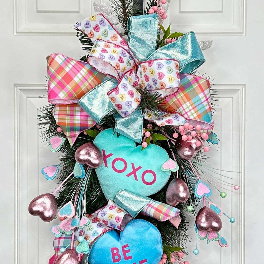 Miss Cayce's Door Decor | Sweetheart Valentine Teardrop