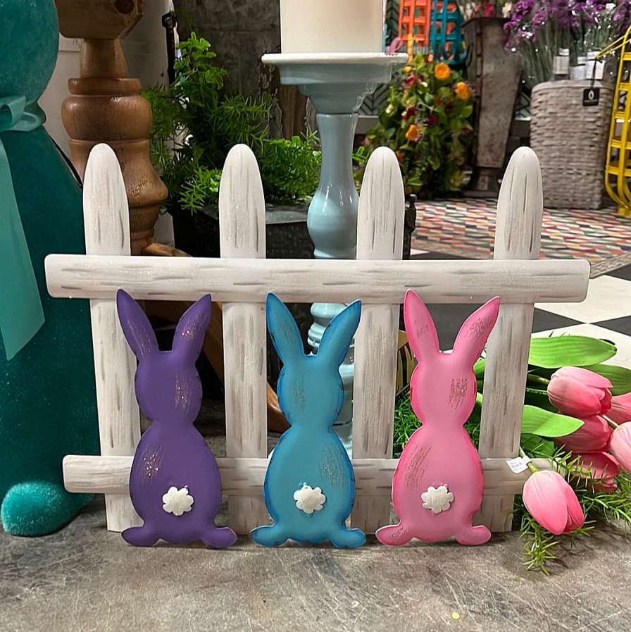 The Round Top Collection Pot Stakes | Bunnies Fenced In