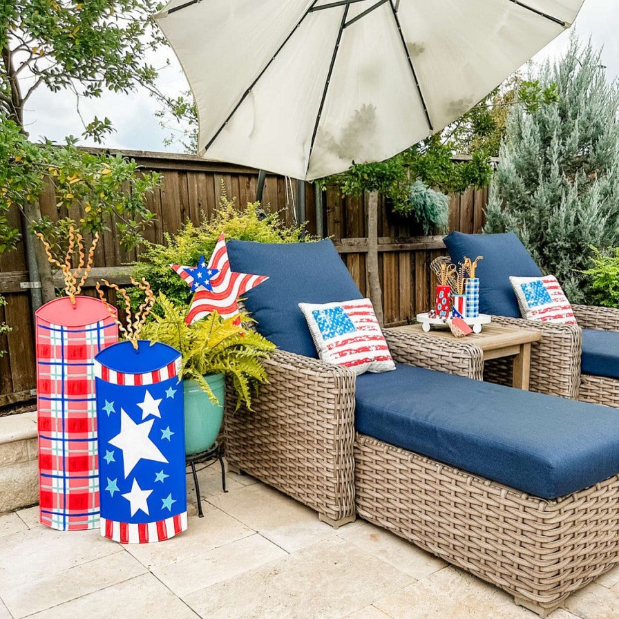 The Round Top Collection Pot Stakes | Stars & Stripes Firecracker Yard Display