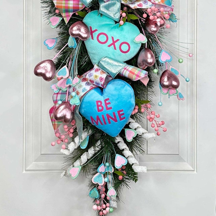 Miss Cayce's Door Decor | Sweetheart Valentine Teardrop