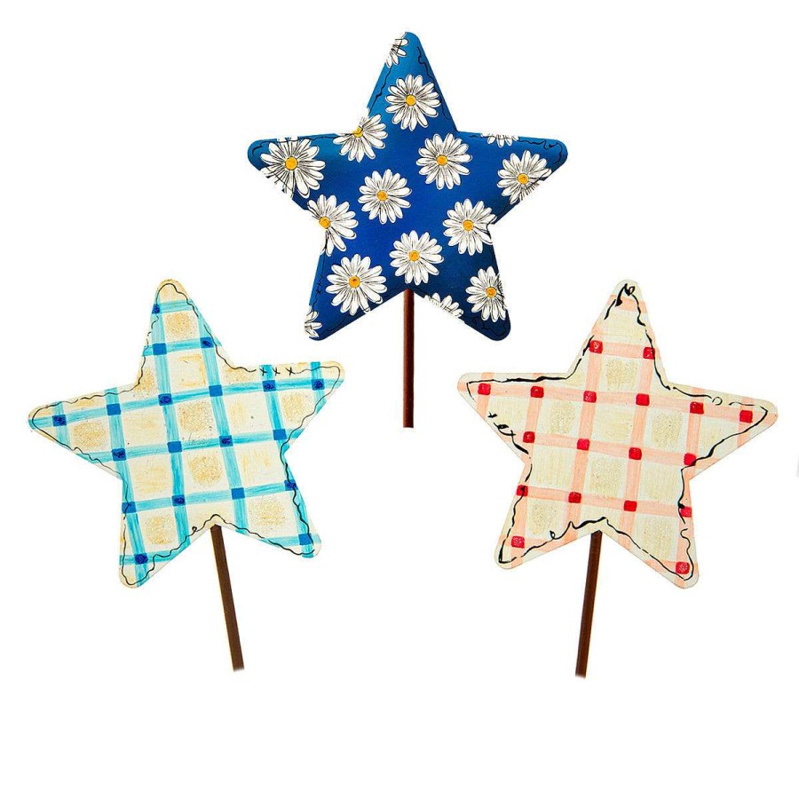 The Round Top Collection Pot Stakes | Plaid & Daisy Stars