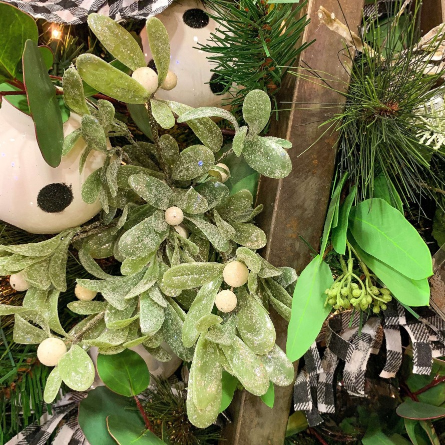 RAZ Floral Decor | Mistletoe Pick